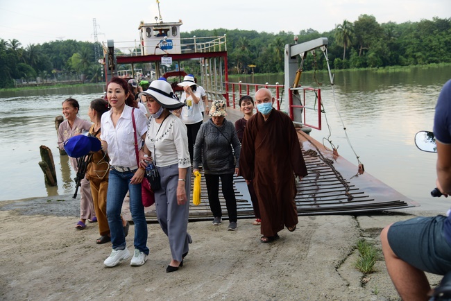 Freeing of creatures at Ca Lang ferry port in Cu Chi