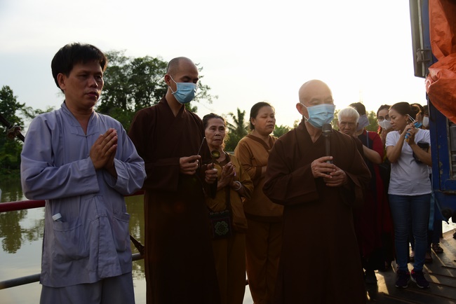 Freeing of creatures at Ca Lang ferry port in Cu Chi