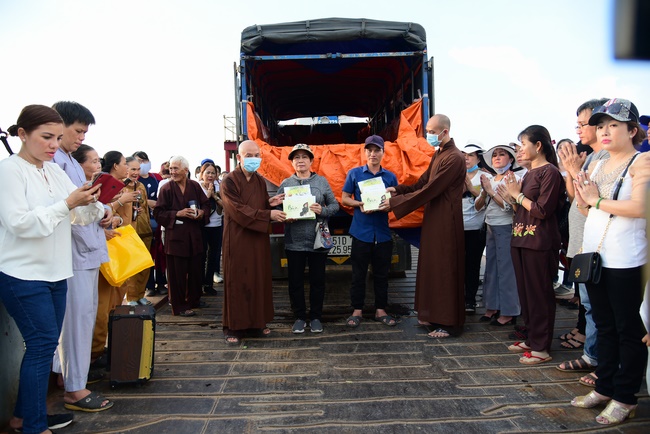 Freeing of creatures at Ca Lang ferry port in Cu Chi