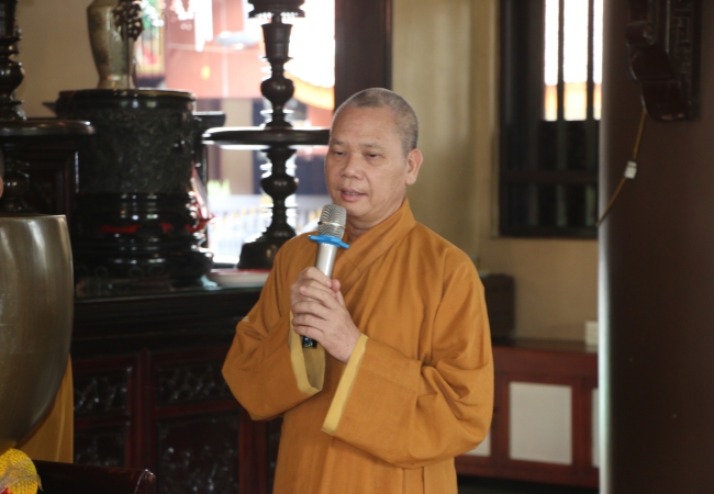 Tieu Dao Pagoda Joyfully Offering Donations to Three Rain Retreat Schools in Quang Ninh Province