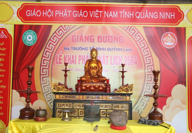 Tieu Dao Pagoda Joyfully Offering Donations to Three Rain Retreat Schools in Quang Ninh Province