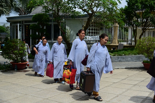 Lễ cầu an tại công ty Địa Ốc Kim Oanh, Bình Dương