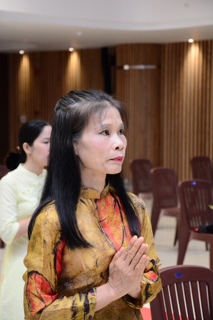 The Wedding Ceremony at the pagoda