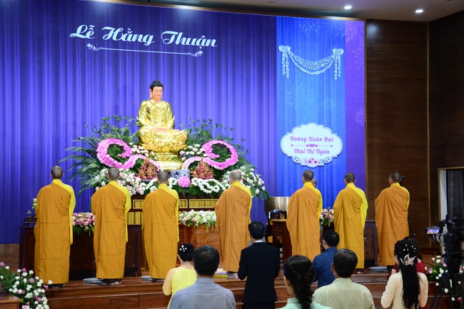 The Wedding Ceremony at the pagoda