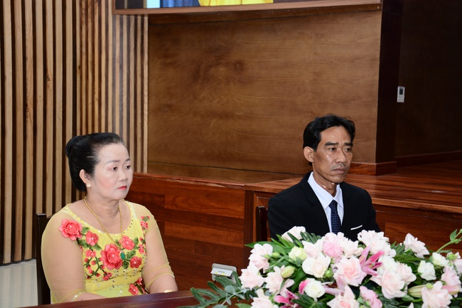 The Wedding Ceremony at the pagoda