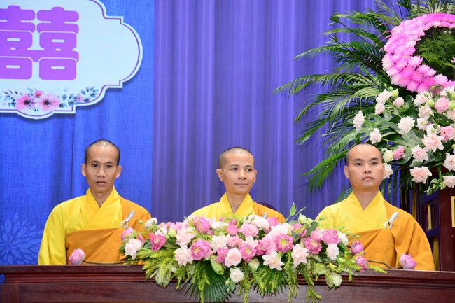 The Wedding Ceremony at the pagoda