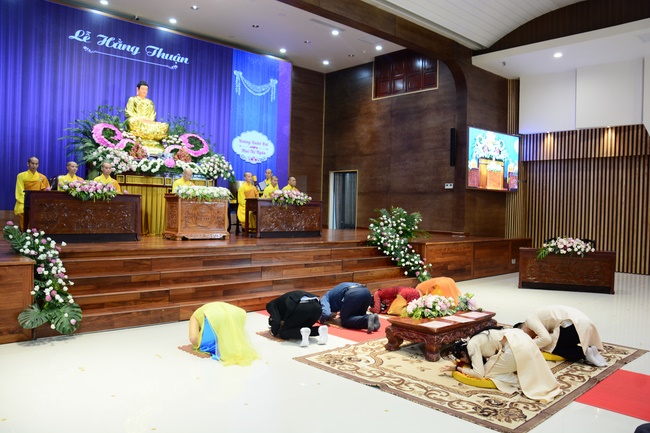 The Wedding Ceremony at the pagoda