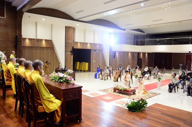 The Wedding Ceremony at the pagoda