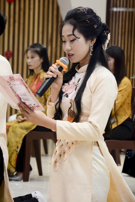 The Wedding Ceremony at the pagoda