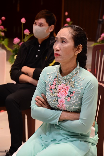 The Wedding Ceremony at the pagoda