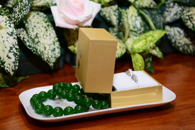 The Wedding Ceremony at the pagoda