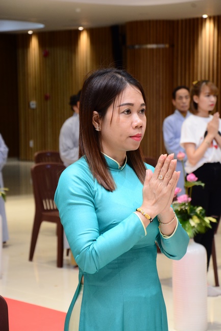 The Wedding Ceremony at the pagoda