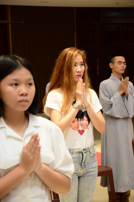 The Wedding Ceremony at the pagoda