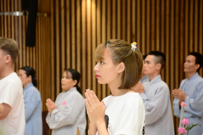 The Wedding Ceremony at the pagoda