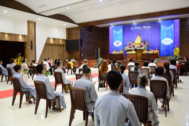 The Wedding Ceremony at the pagoda