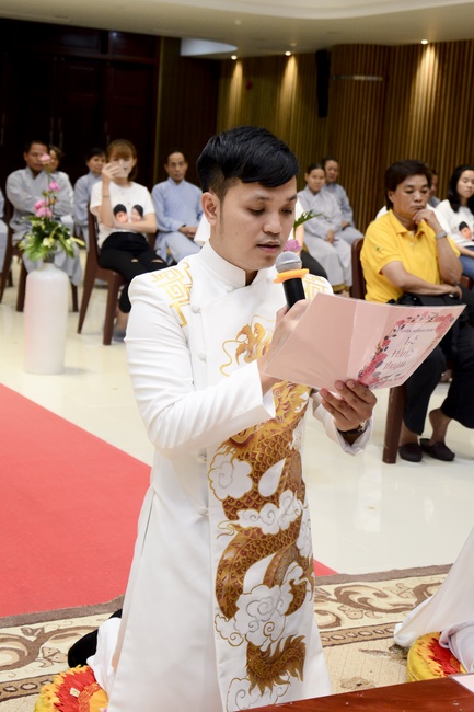The Wedding Ceremony at the pagoda