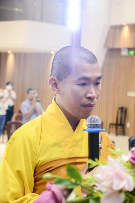 The Wedding Ceremony at the pagoda