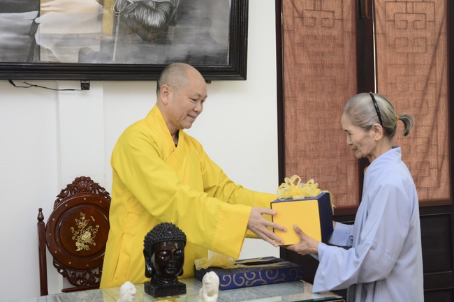The elderly Buddhist responded to the contest learning Dhammapada sutra.