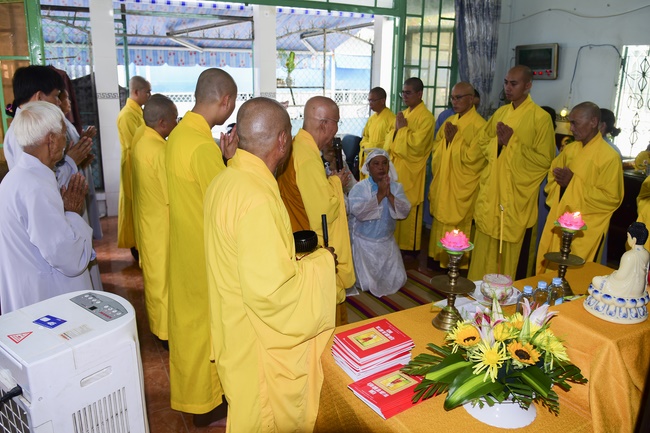 Lễ cúng dường trai Tăng và cầu siêu tại Q.8, Tp. Hồ Chí Minh