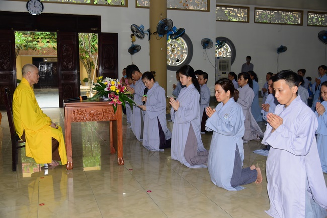Offering two rain-retreat Schools of Vietnam Buddhist University and Hoang Phap Pagoda