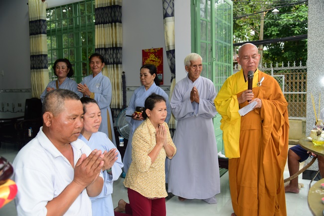 The rite praying for rebirth in Hoc Mon District