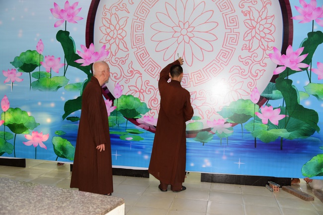 Ullambana Ceremony expressing gratitude to the parents, customers and employees of Trang Nguyen Company