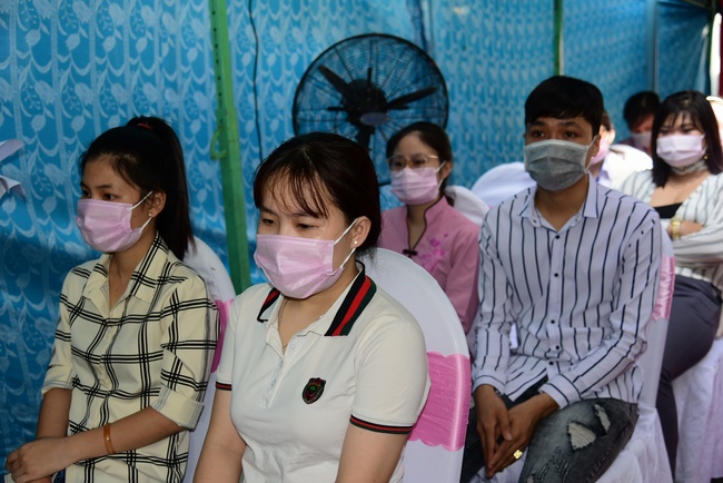 Ullambana Ceremony expressing gratitude to the parents, customers and employees of Trang Nguyen Company