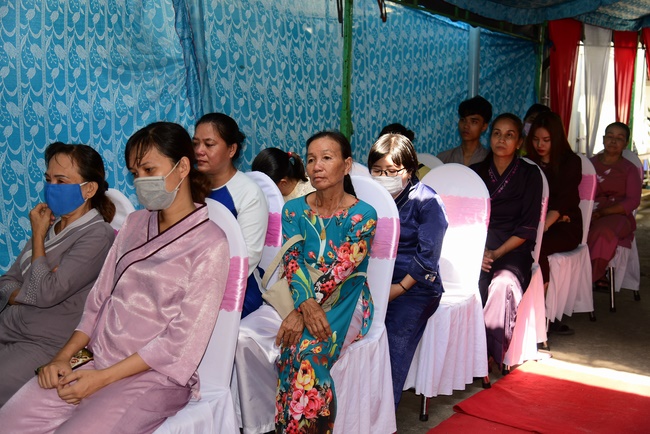 Ullambana Ceremony expressing gratitude to the parents, customers and employees of Trang Nguyen Company