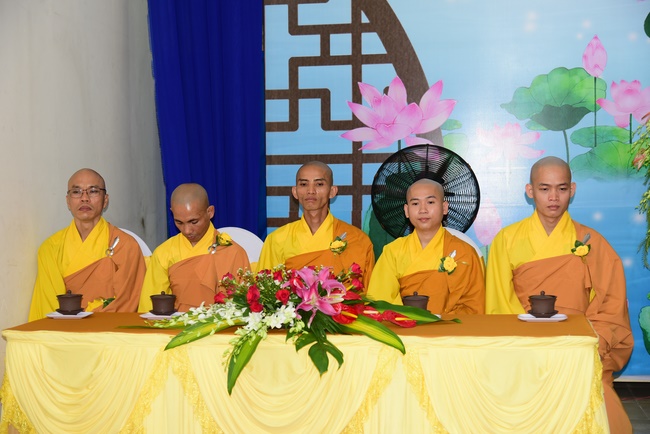 Ullambana Ceremony expressing gratitude to the parents, customers and employees of Trang Nguyen Company