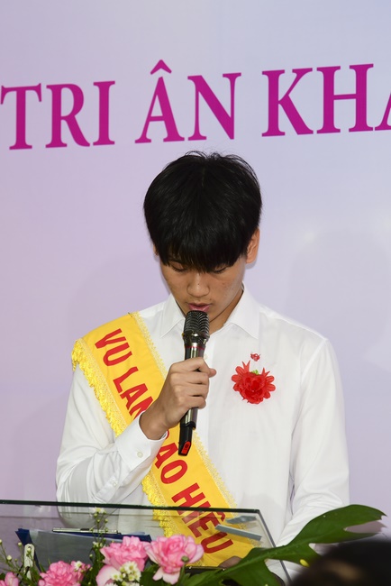 Ullambana Ceremony expressing gratitude to the parents, customers and employees of Trang Nguyen Company