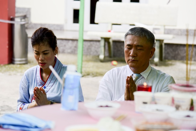 Ullambana Ceremony expressing gratitude to the parents, customers and employees of Trang Nguyen Company