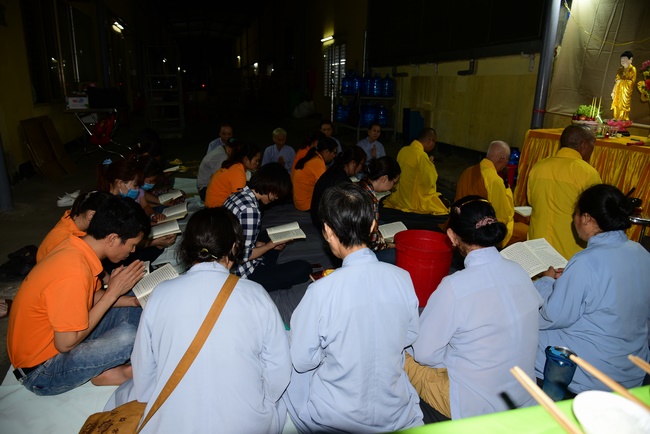 The Rite Praying for Peace at VIKING Company, Hoc Mon.