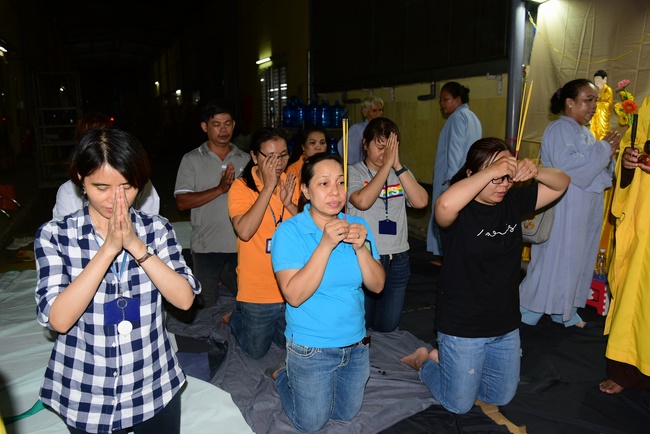 The Rite Praying for Peace at VIKING Company, Hoc Mon.