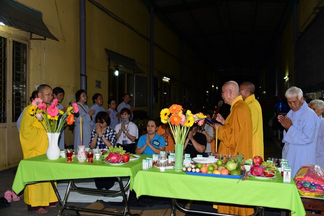 The Rite Praying for Peace at VIKING Company, Hoc Mon.