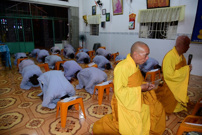Repentant Ceremony at Minh Chat  ashram in Can Tho