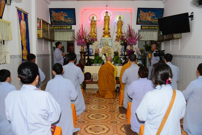 Repentant Ceremony at Minh Chat  ashram in Can Tho