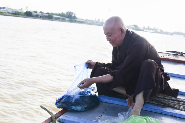 Repentant Ceremony at Minh Chat  ashram in Can Tho