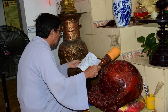 Repentant Ceremony at Minh Chat  ashram in Can Tho