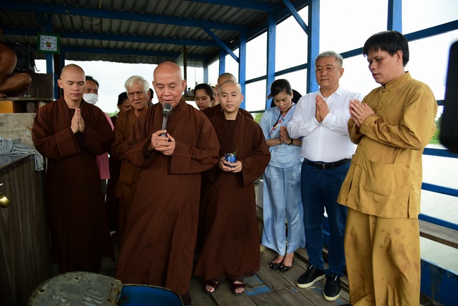 Freeing creatures at Ba Lua port in Cu Chi