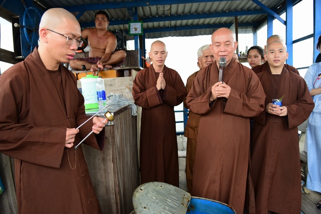 Freeing creatures at Ba Lua port in Cu Chi