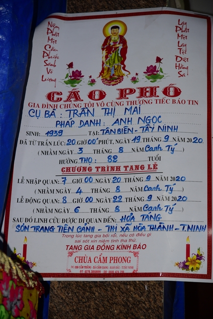 Giving lunch portions at Hoc Mon Wholesale Market and The rite praying for rebirth in Tay Ninh