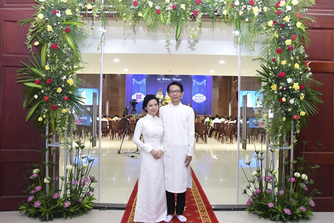 The Wedding Ceremony at the pagoda