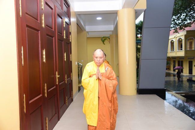 The Wedding Ceremony at the pagoda