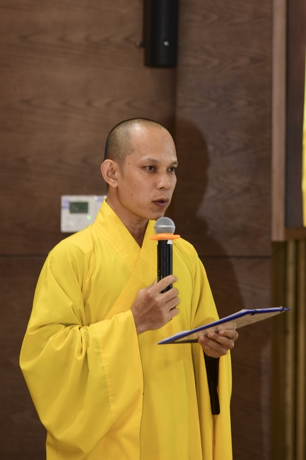 The Wedding Ceremony at the pagoda