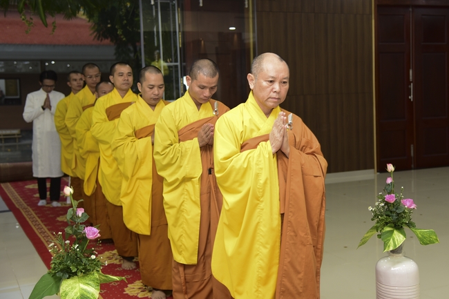 The Wedding Ceremony at the pagoda