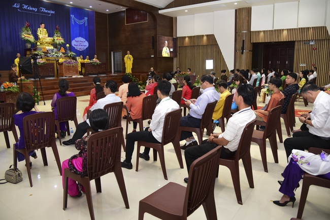 The Wedding Ceremony at the pagoda