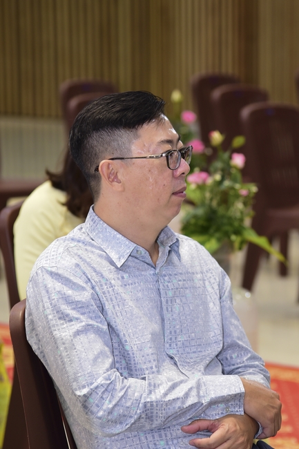The Wedding Ceremony at the pagoda