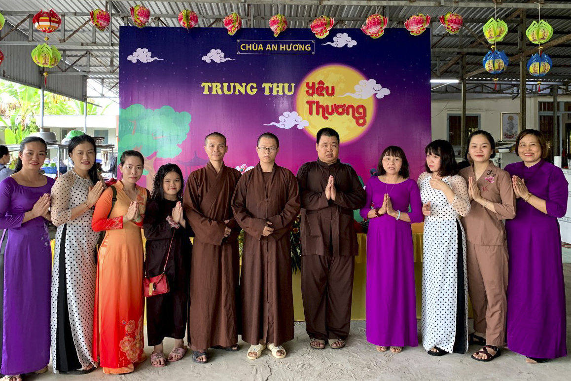 Trung thu yêu thương chùa An Hương, An Giang
