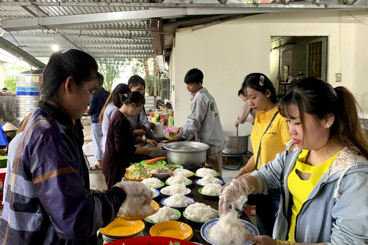 Trung thu yêu thương chùa An Hương, An Giang