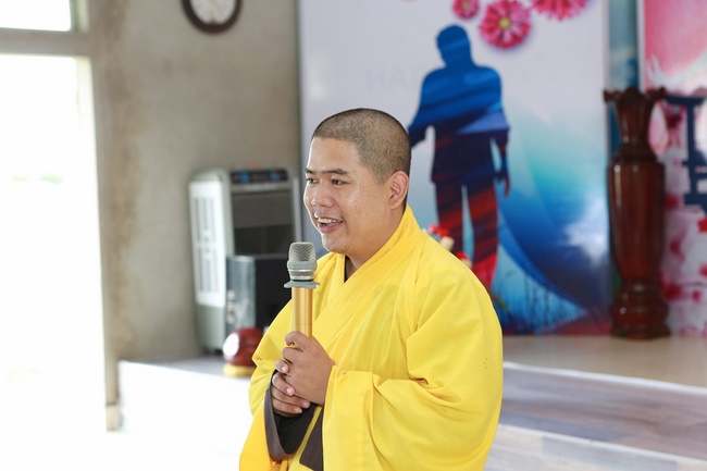 The retreat Sowing seeds lotus at Dong Cao Pagoda